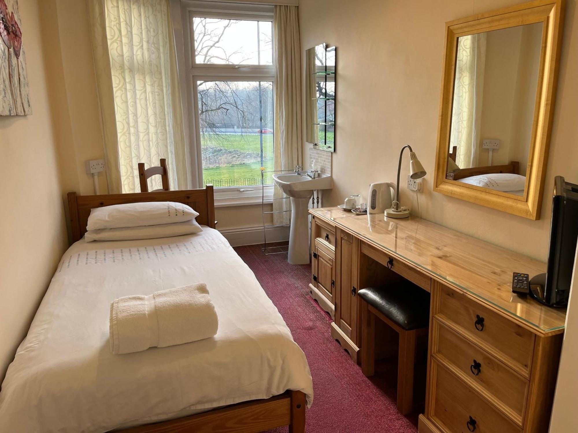 Chadwick Guest House Middlesbrough Exteriör bild